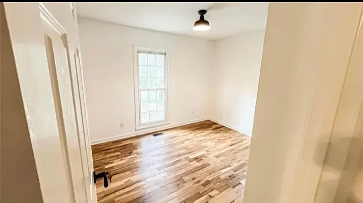 3276 Hickory Bluff Dr — Photo 12