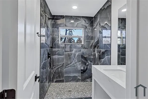 1328 Sharon St NW — Photo 10