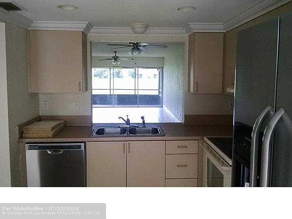 4th image of 9426 NW 65th St