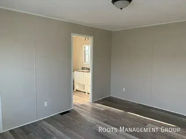 2300 E Philip Ave #23 — Photo 6