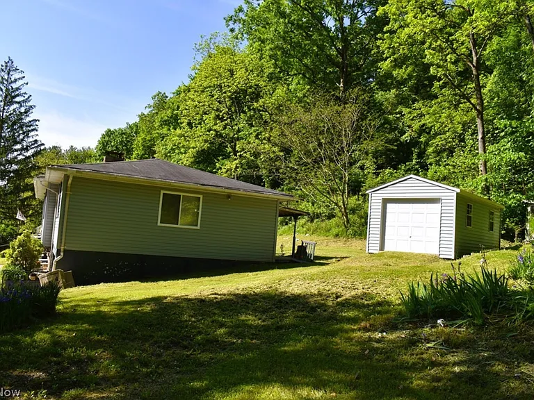 487 Greenhill Rd — Photo 16