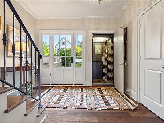 4th image of 4033 Baronne Way #82