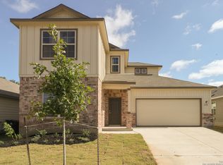 1112 Eagle Xing, Seguin, TX 78155