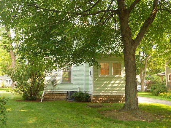 3rd image of 1029 Woodbridge Blvd
