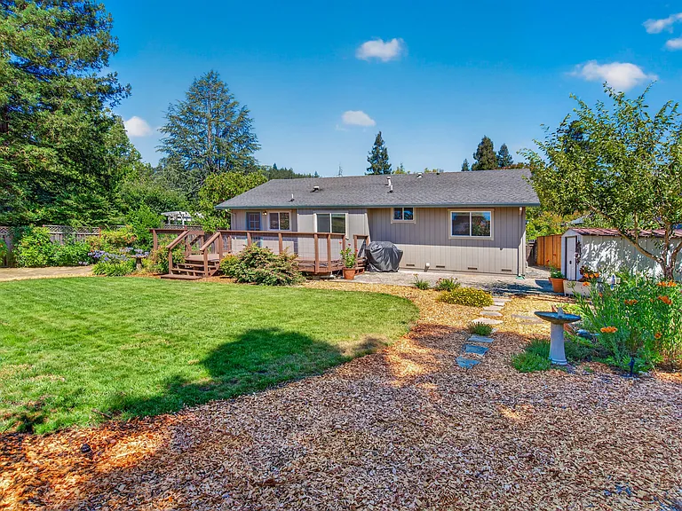 2020 Rivera Dr — Photo 27