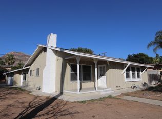 587 W Blaine St, Riverside, CA 92507