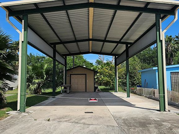 4th image of 26 S Aztec Cove Dr