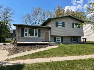 956 Broken Bow Trl, Brookings, SD 57006