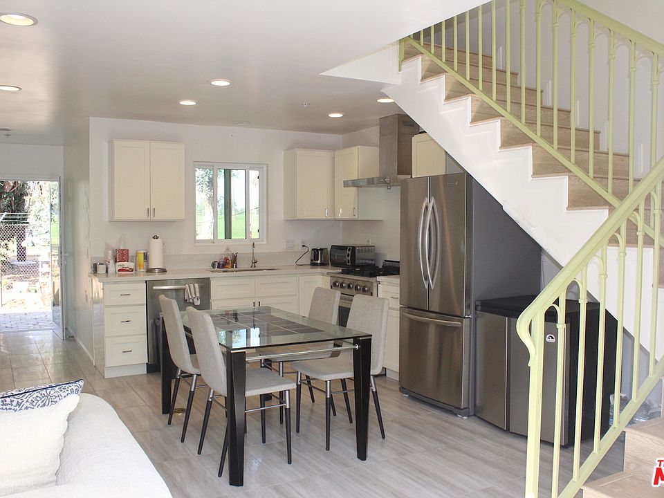 1st image of 8719 McConnell Ave