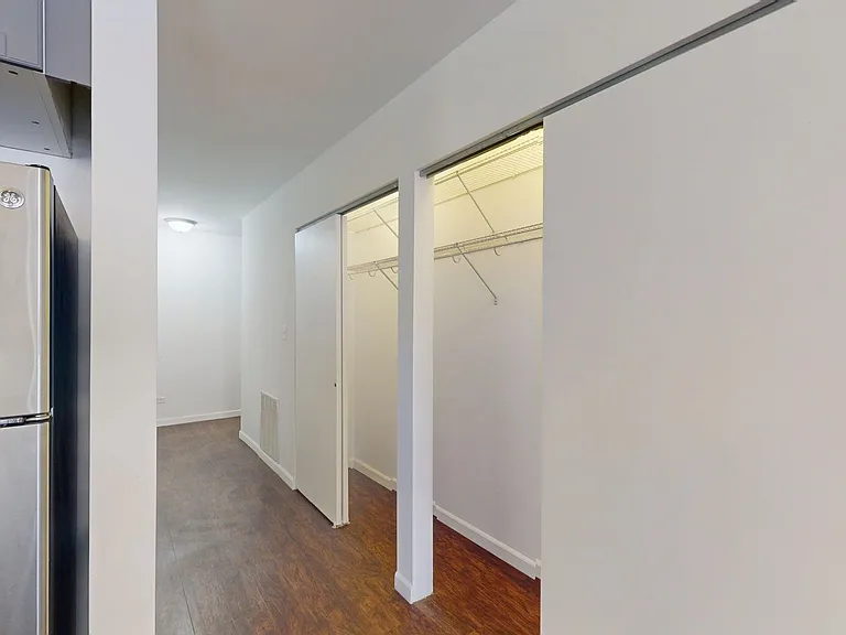 5524-5526 S. Everett Avenue — Photo 14