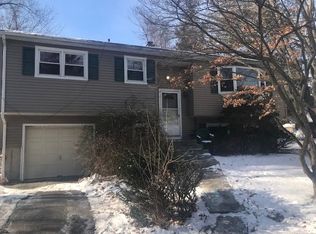 11 Butternut Ln, Danbury, CT 06811