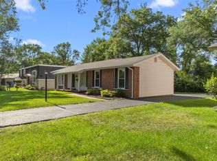 3455 Amblewood Dr, Florissant, MO