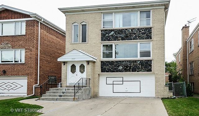 1st image of 8337 Trumbull Ave APT 2