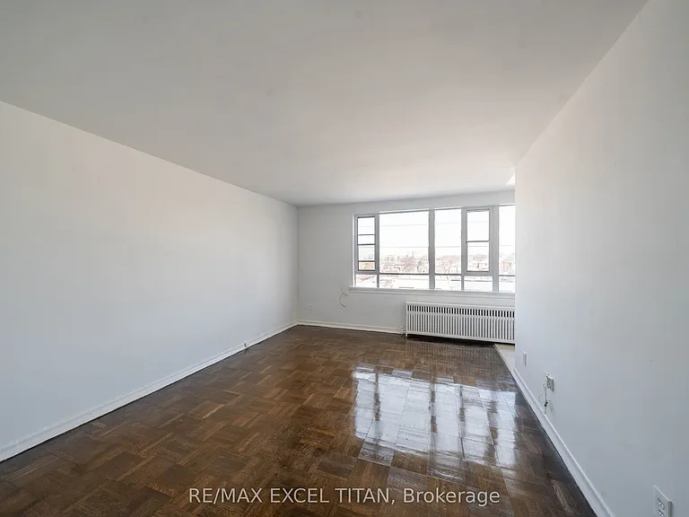 2507 Eglinton Ave W #304 — Photo 7