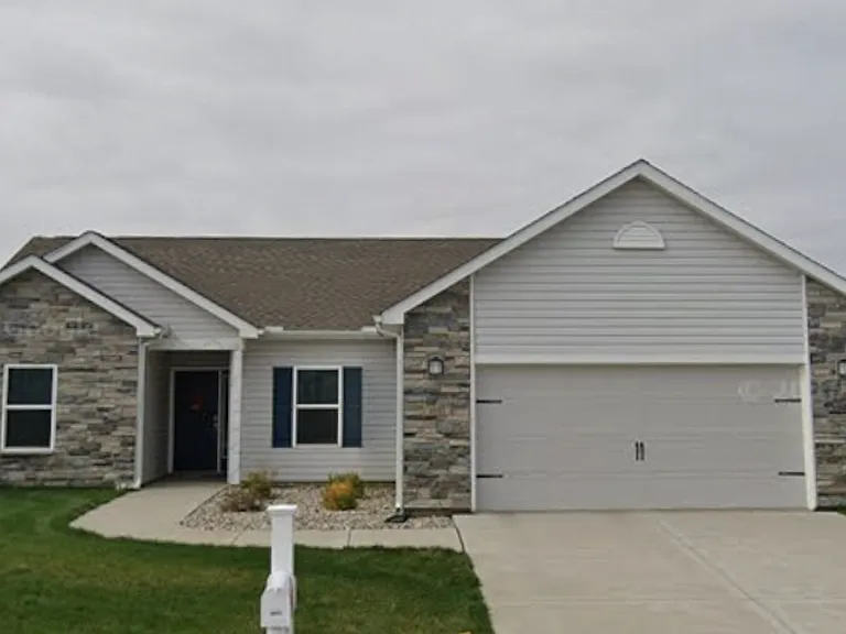 1095 Kingrail Dr — Photo 1