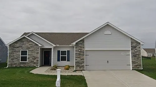 1095 Kingrail Dr Photo 1