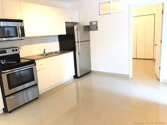2nd image of 2421 NE 183rd St #1