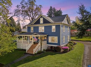 336 Hill St, Silverton, OR 97381