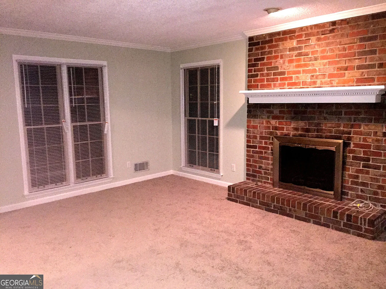 3 bed, 2.5 bath, 1740 sqft, $2,800 — Photo 4