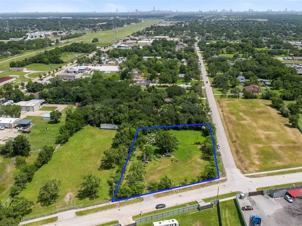 4410 Simsbrook Dr, Houston, TX 77045