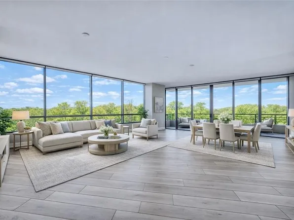 700 Park Regency Pl NE APT 1207, Atlanta, GA 30326