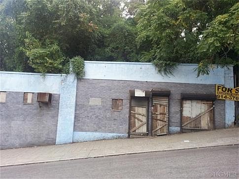 1st image of 7 Locust Hill Ave