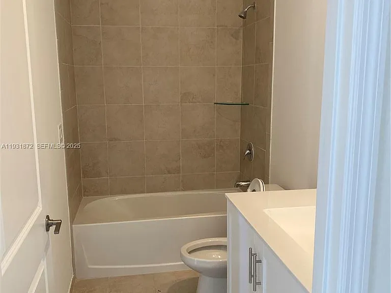 21065 NE 8th Ave #0 — Photo 14