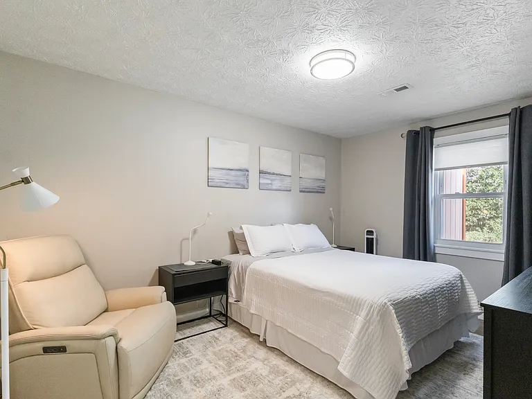 43 Richard Allen Dr #B — Photo 6