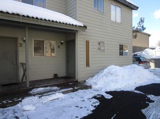 930 NW Carlon Ave APT 4, Bend, OR 97703