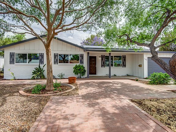 5th image of 1113 E Las Palmaritas Dr