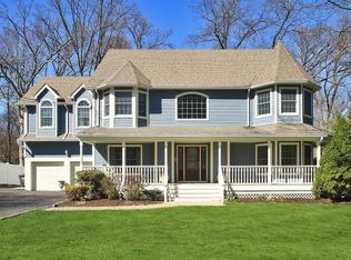 562 Eder Ave, Wyckoff, NJ 07481