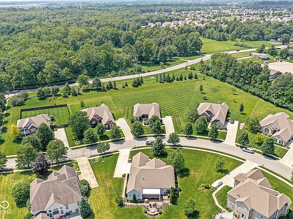 5th image of 9208 Branch View Dr