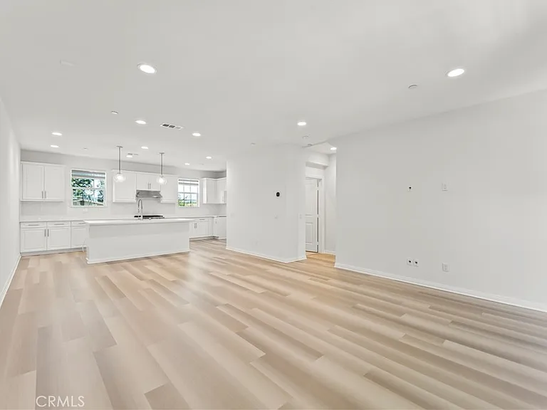 8916 Jasmine Dr — Photo 9