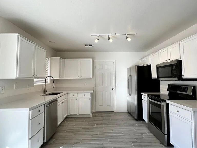 5355 E Preakness Dr — Photo 9