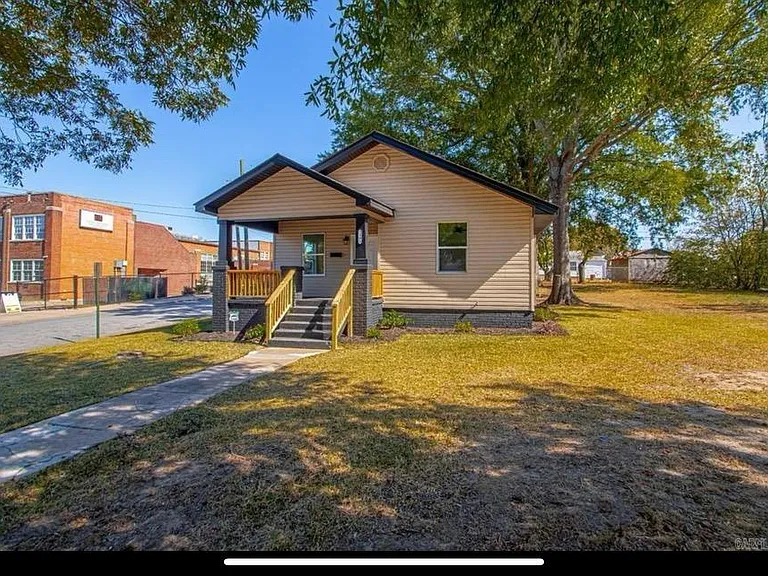 2501 S Maple St — Photo 24