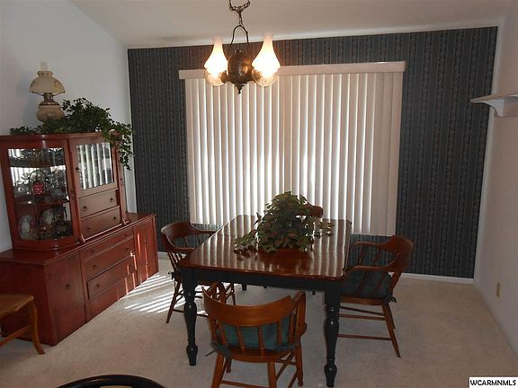 3rd image of 1533 Southgate Dr