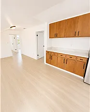 612 W 40th St #B — Photo 8
