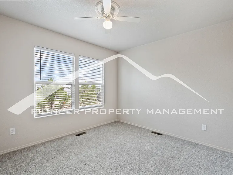 7604 Firehawk Ln — Photo 15