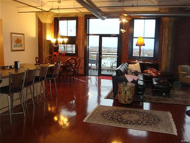 1st image of 1619-1623 Washington Ave #601