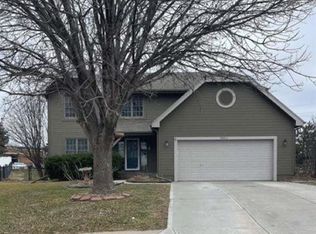 10011 S 100th Cir, La Vista, NE 68128