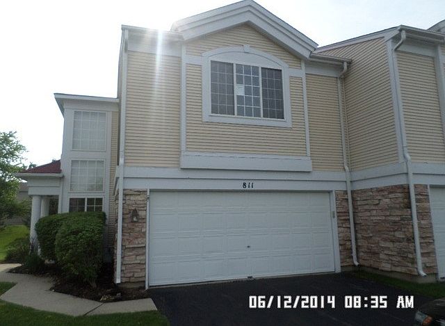 1st image of 811 Mesa Dr
