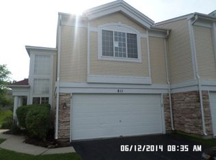 811 Mesa Dr, Elgin, IL 60123
