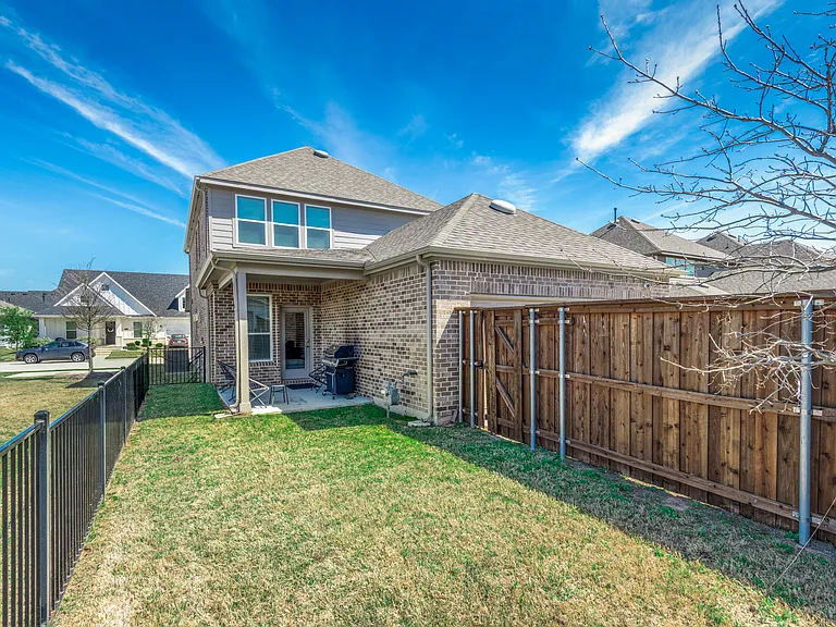 8715 Royal Star Rd — Photo 33
