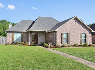 5956 Ron Mar Dr, Alexandria, LA 71303
