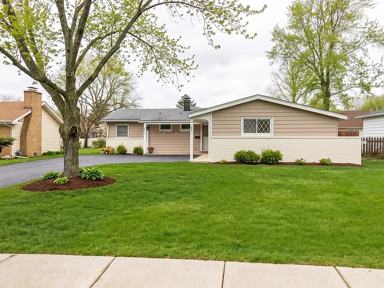 1411 Paula Ave — Photo 1