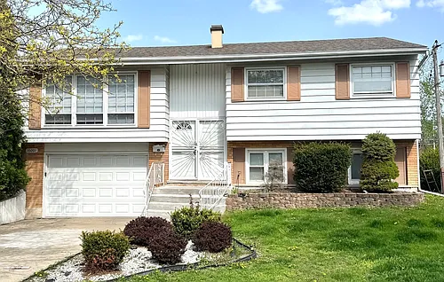 16001 Avalon Ave Photo 1