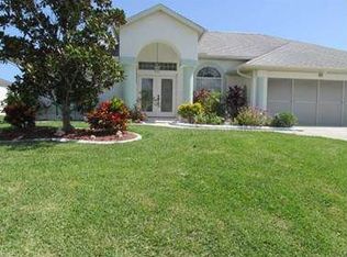 11 Bunker Rd, Rotonda West, FL 33947