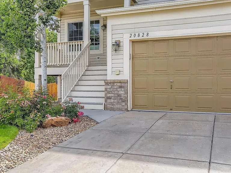20828 Willowbend Ln — Photo 45