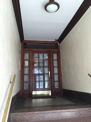 Rented by Metroline Realty | media 57