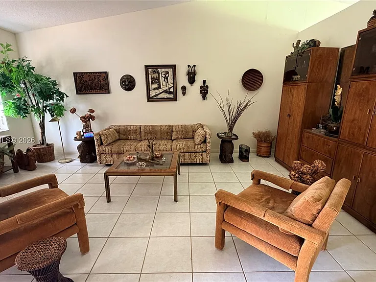 13325 SW 100th Ter — Photo 3